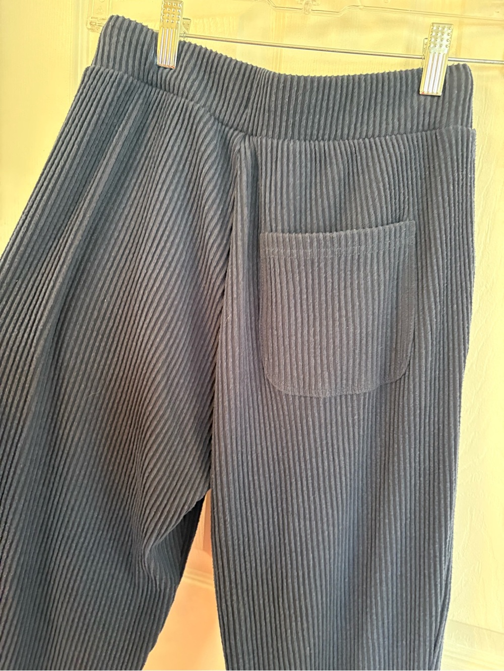 Alo muse sweatpants - Picture 5 of 7